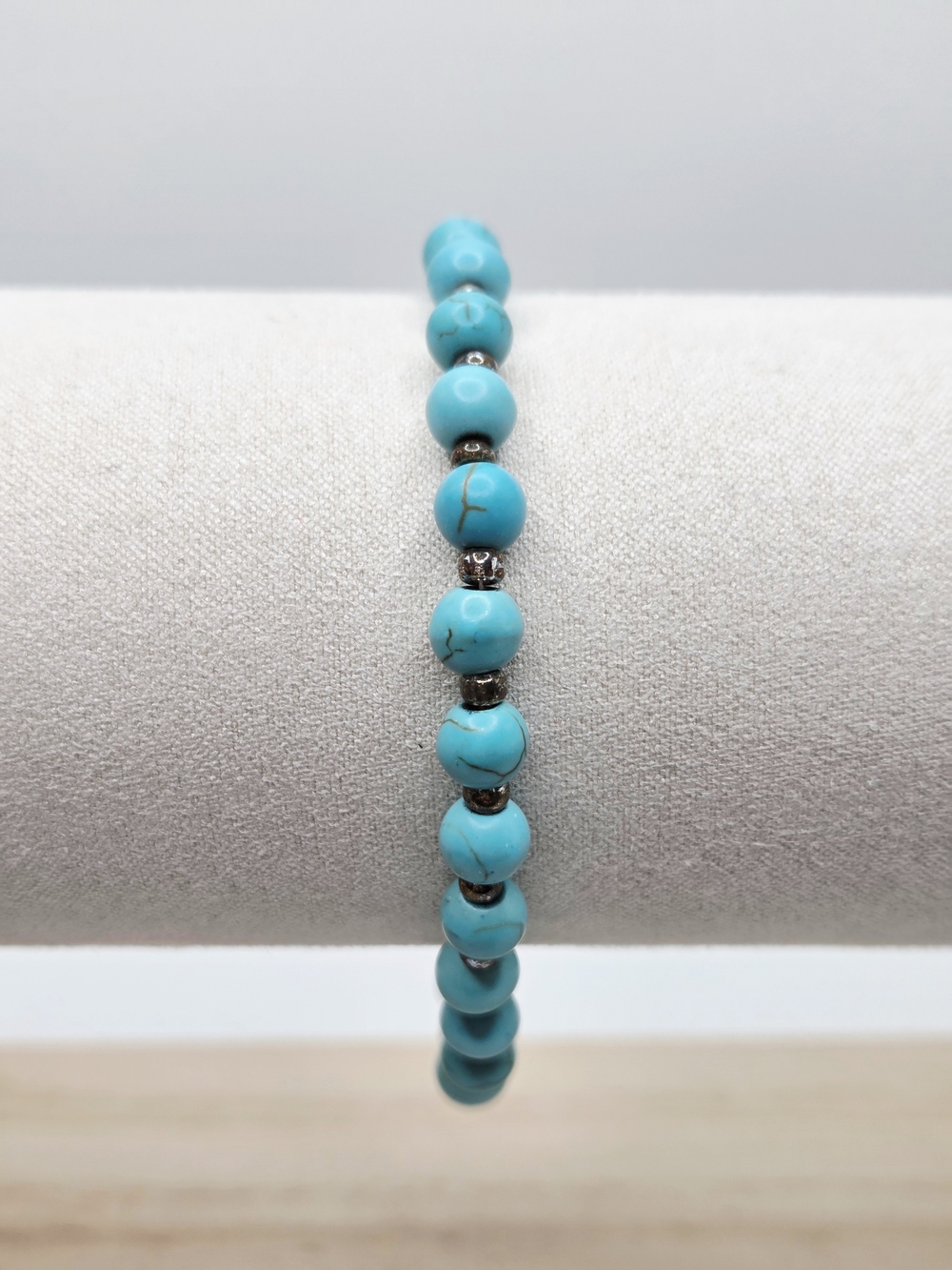 Turquoise Beaded Bracelet - Women Jewelry - Picture 6 of 7